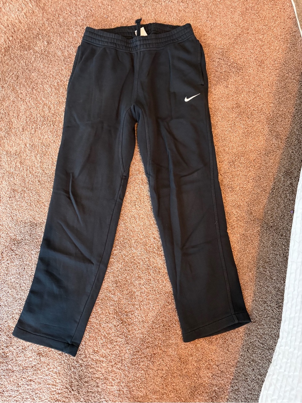 Nike men’s Black  sweatpants